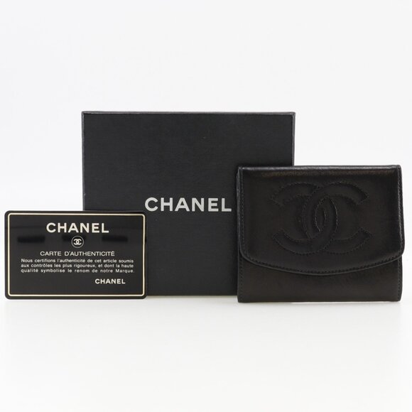 CHANEL Authentic Black Lambskin Leather Logo Wallet - Picture 11 of 11